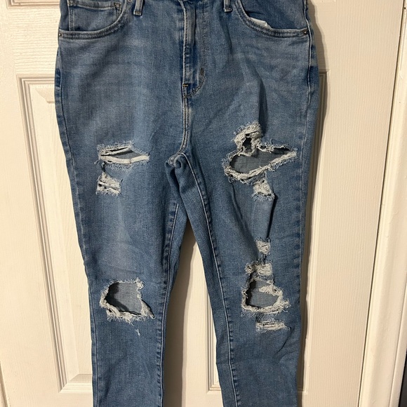 High rise Levi’s - Picture 3 of 7